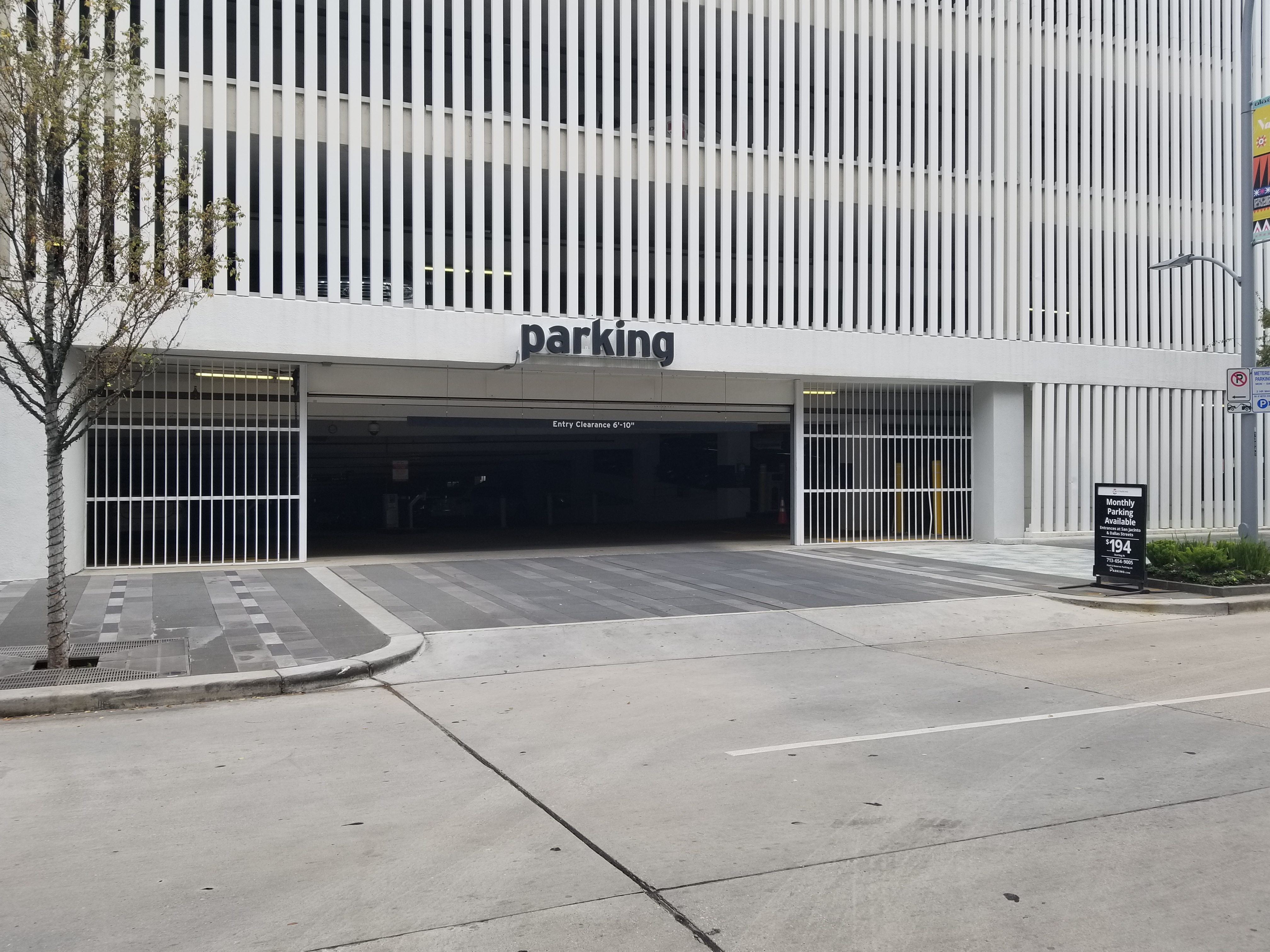 1235 Dallas St. Entrance